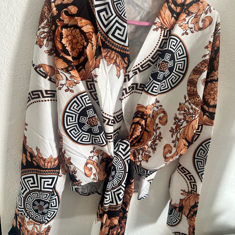 Elegant Floral Print Blouse - Black and Brown